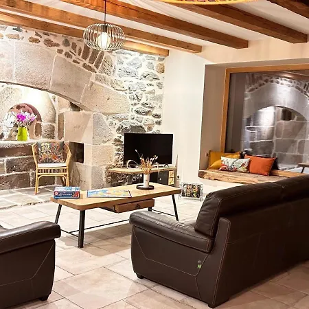 Charmante Maison De Montagne Renovee, Peche Et Randonnee Au Cantal, 6 Pers, Equipe - Fr-1-742-518 Semesterbostad *