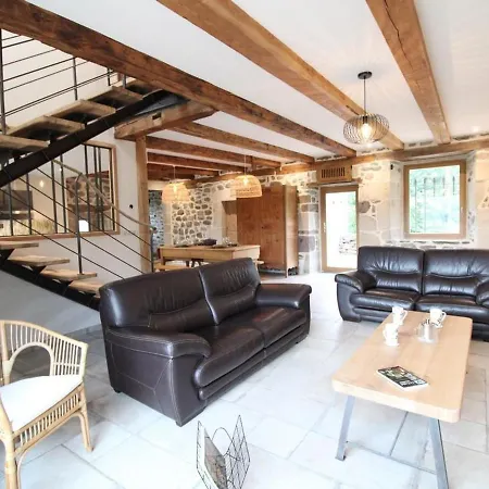 Дом отдыха Charmante Maison De Montagne Renovee, Peche Et Randonnee Au Cantal, 6 Pers, Equipe - Fr-1-742-518 Valette