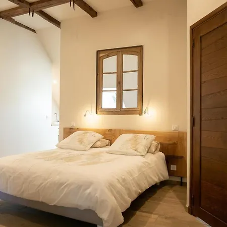 Charmante Maison De Montagne Renovee, Peche Et Randonnee Au Cantal, 6 Pers, Equipe - Fr-1-742-518 *