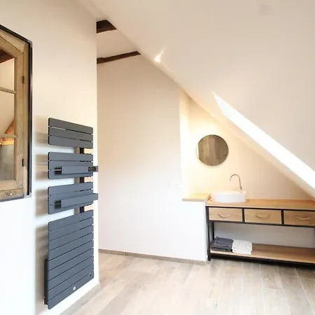 Charmante Maison De Montagne Renovee, Peche Et Randonnee Au Cantal, 6 Pers, Equipe - Fr-1-742-518 Semesterbostad Valette
